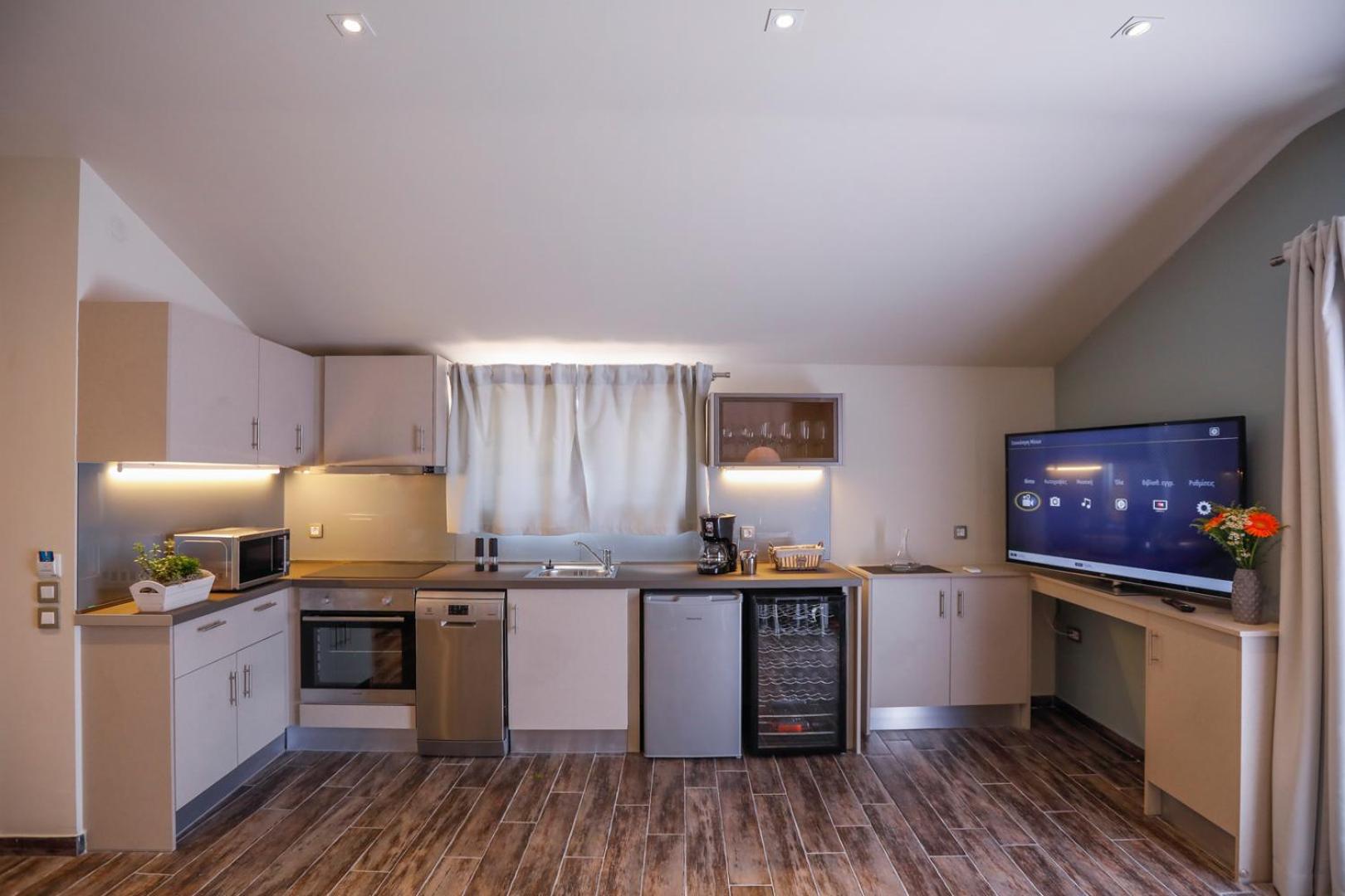 Makris Yialos Apartments