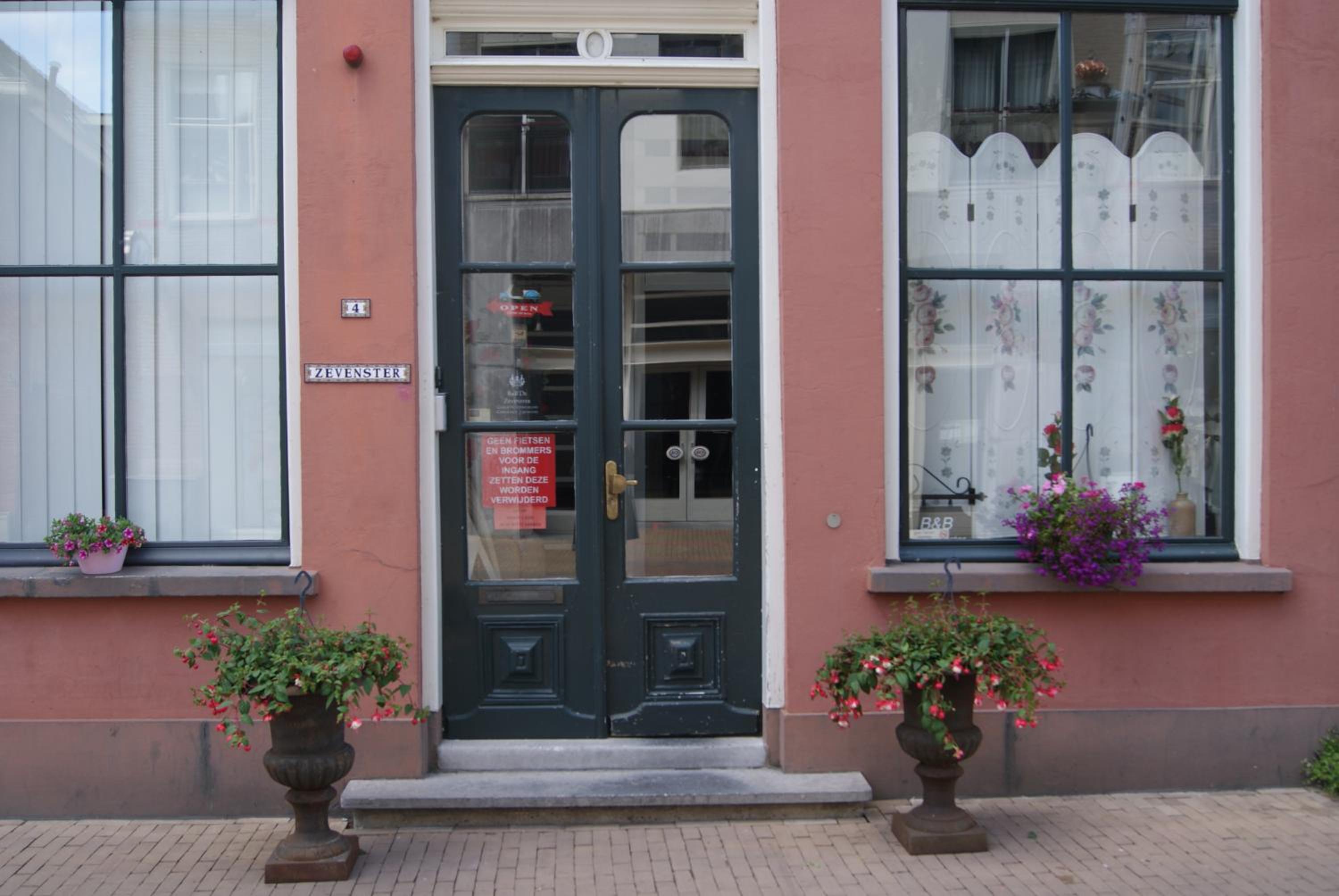 Photo 41
