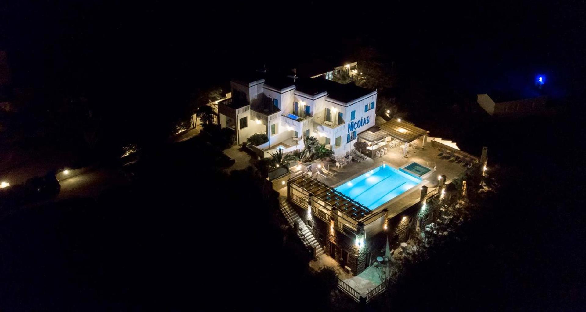 Hotel Nicolas - Image 1