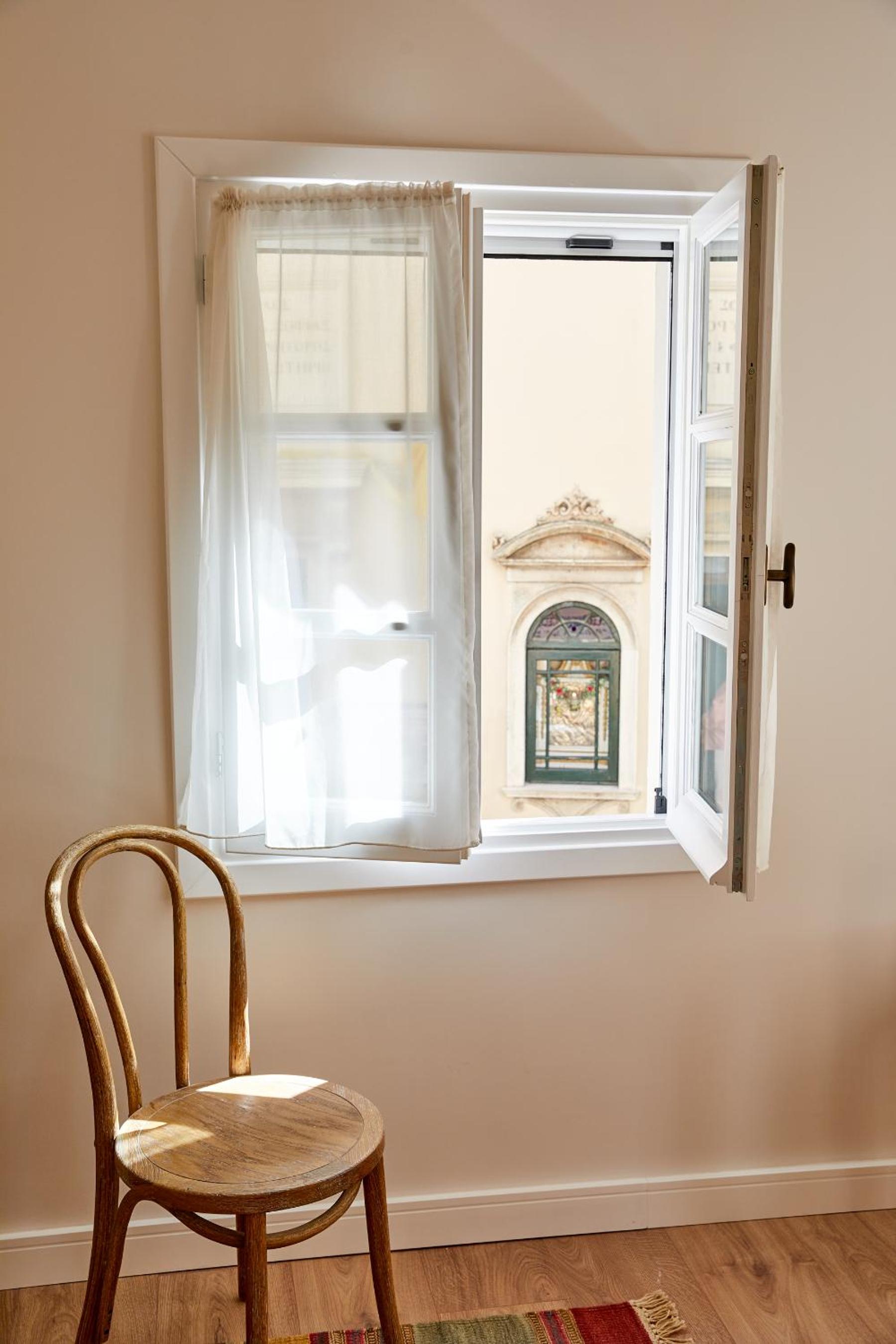 Old Town Luxury Suites 'Contessa' view 5