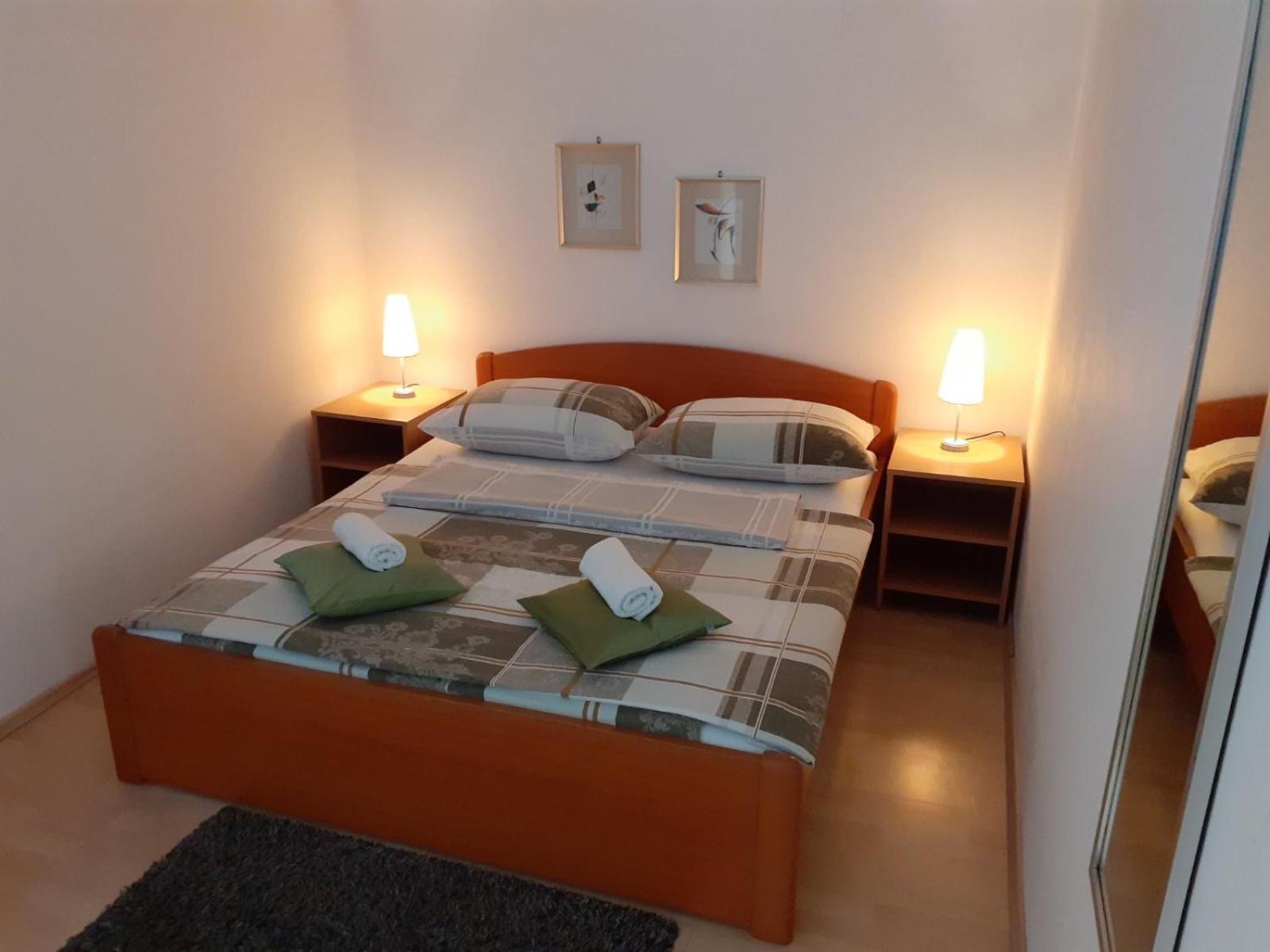 Apartment & Rooms Riva view 4