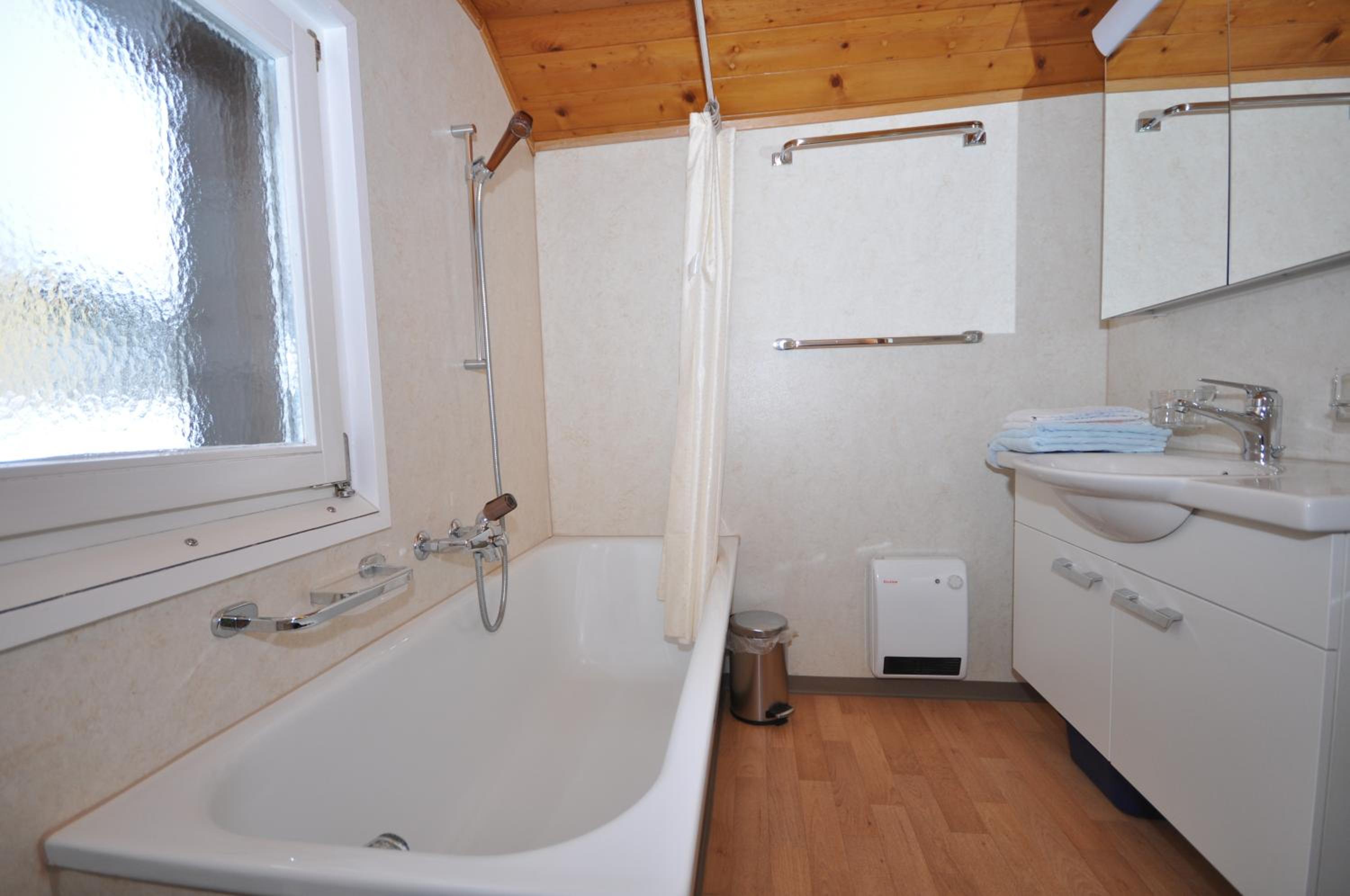 Photo 46