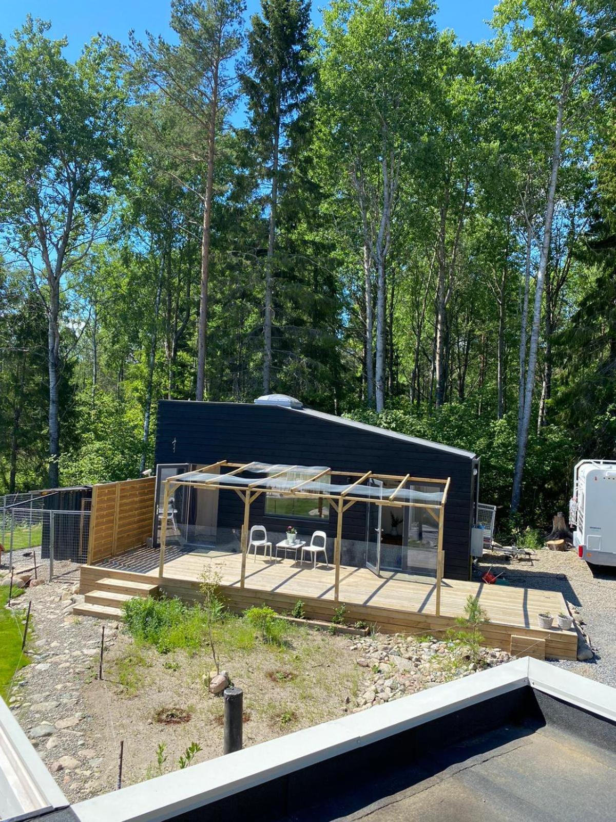 Tiny house in the middle of nature view 4