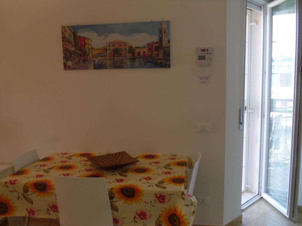 Photo 33