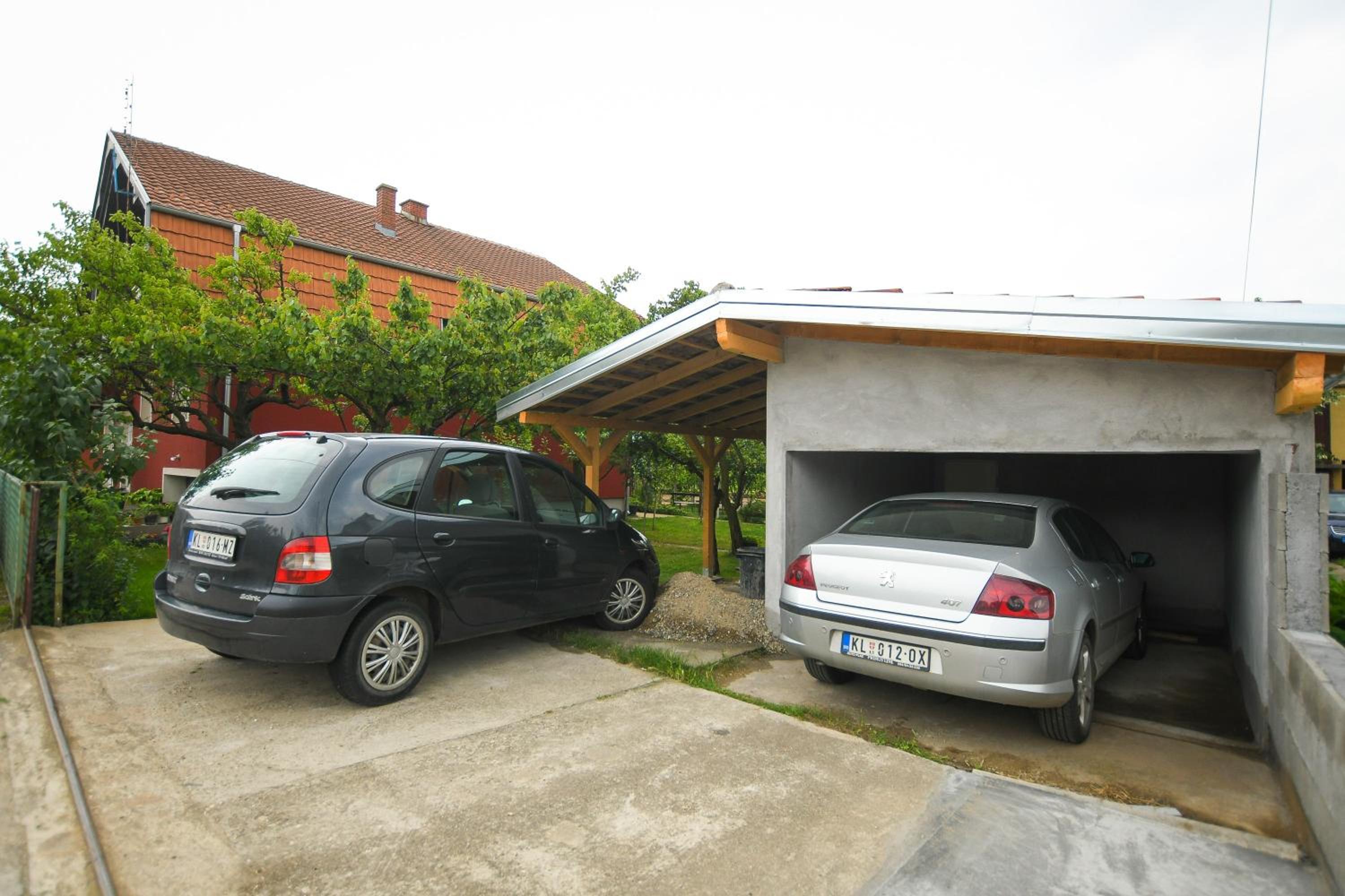 Photo 6