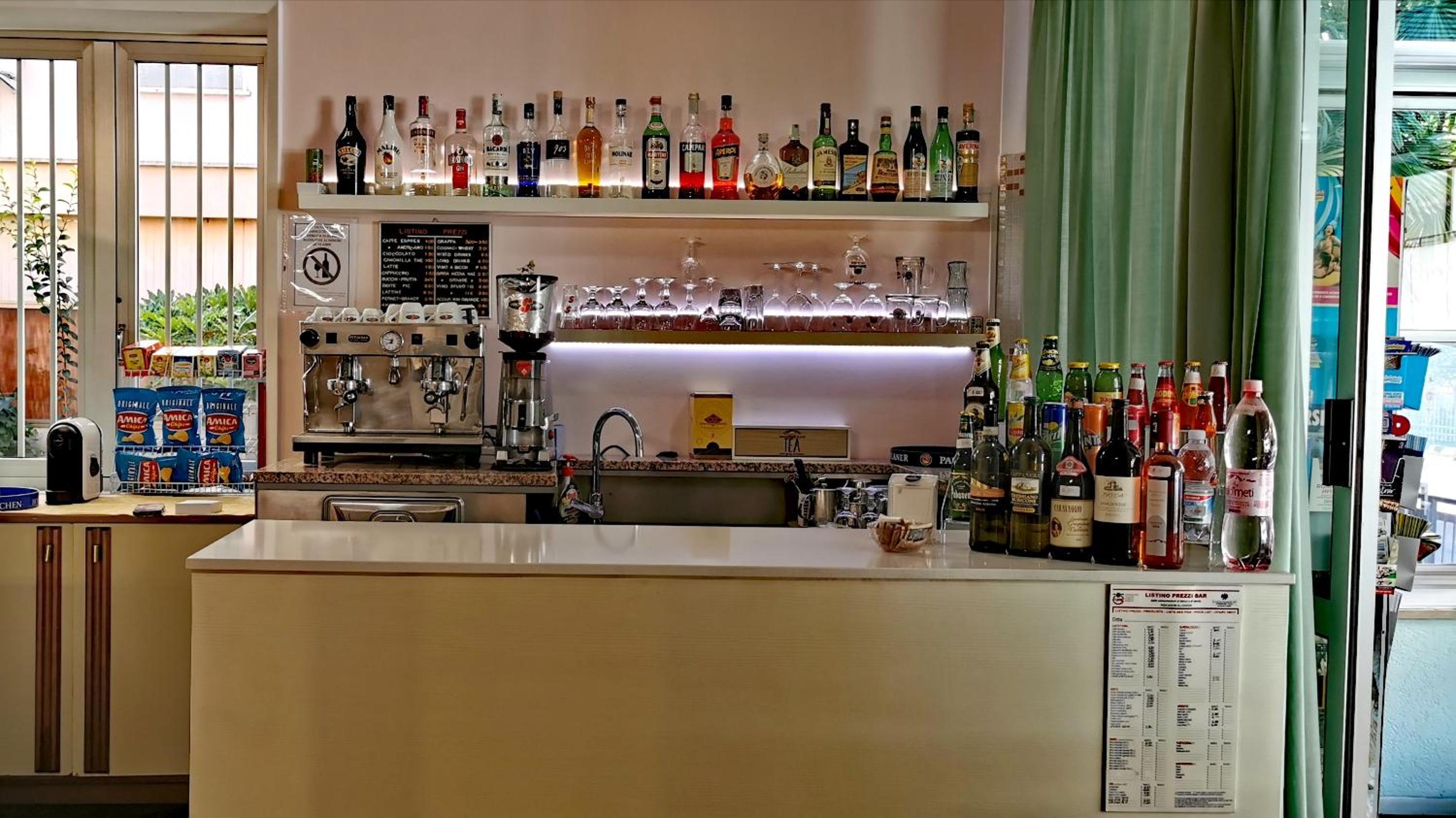 Hotel Nanni Garnì photo 2