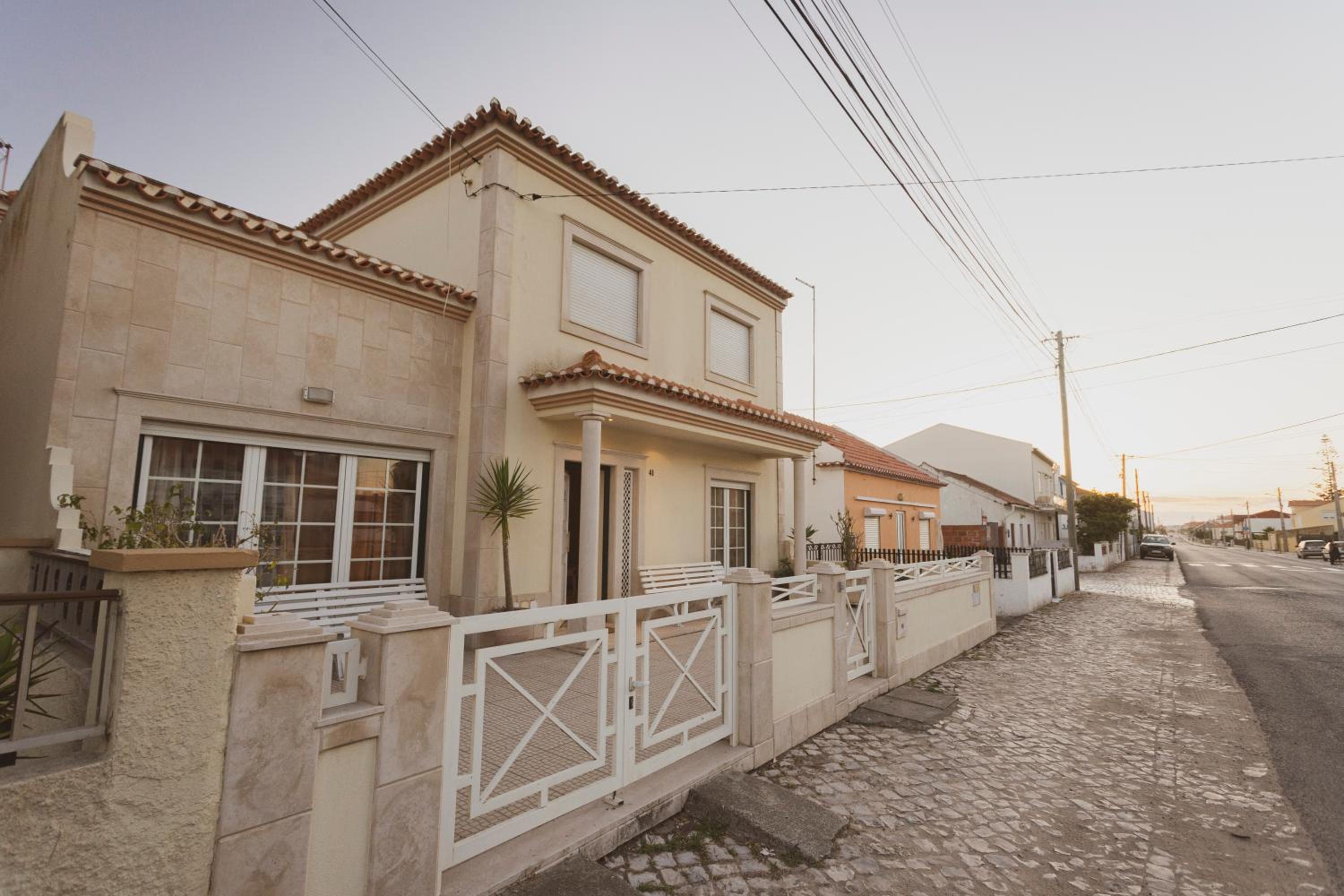 Best Houses 41 - The Best Beach House in Peniche view 3