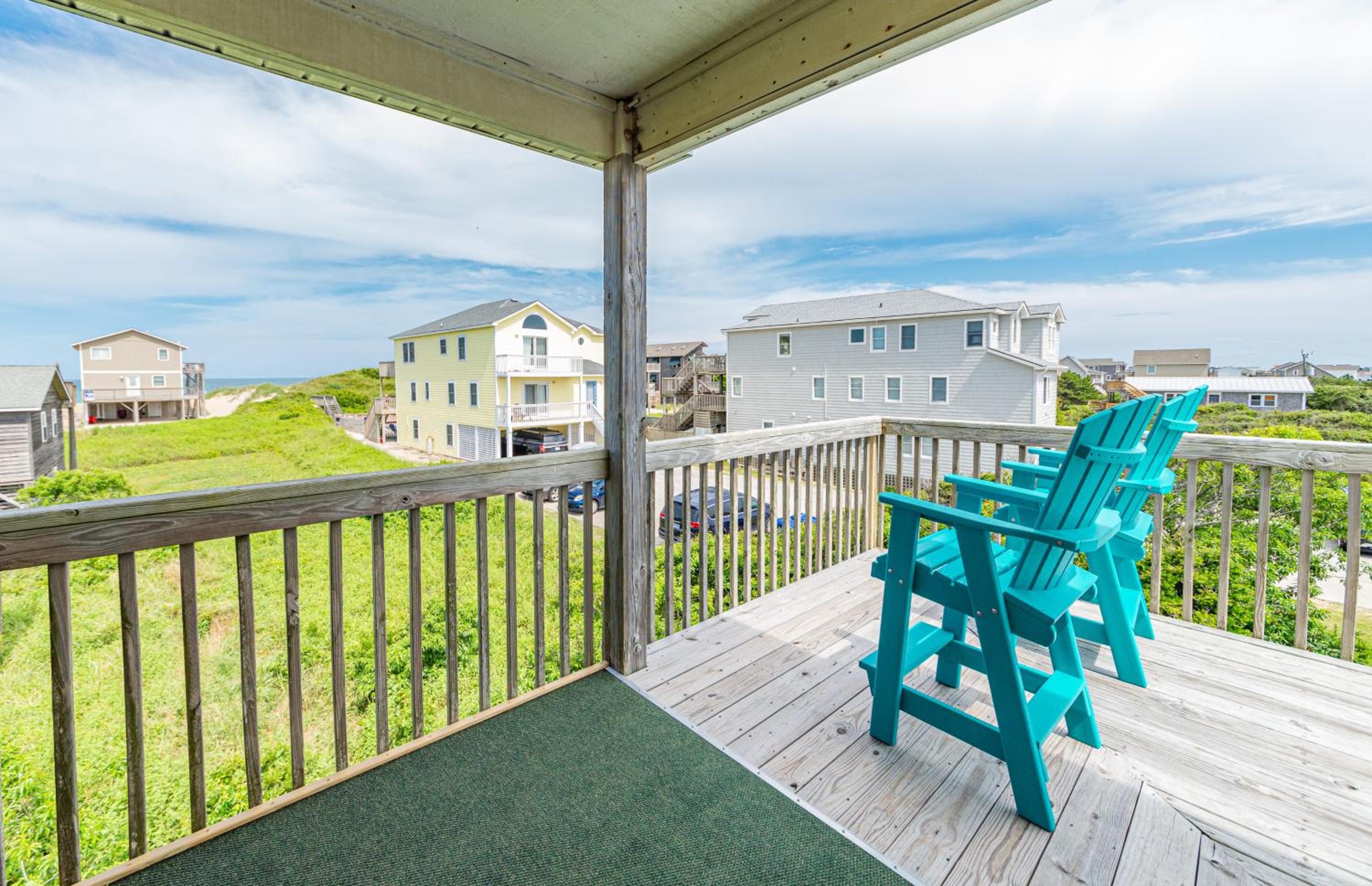 Angel's Nest - S Nags Head MP 17.5, 75 Yds to Beach, Ocean View, Quaint Family Home view 4