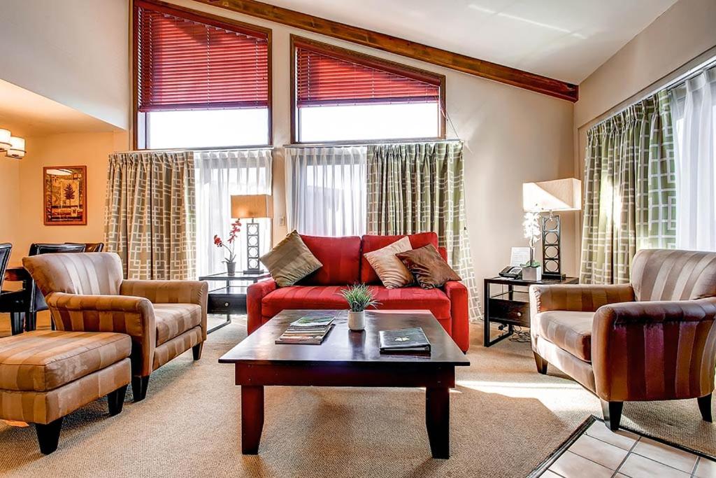 GetAways at Falcon Point Resort - Property Image 11
