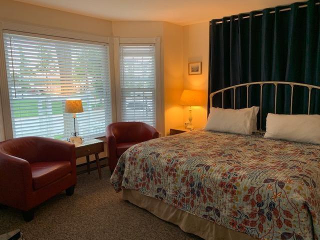 Cedar Court Inn