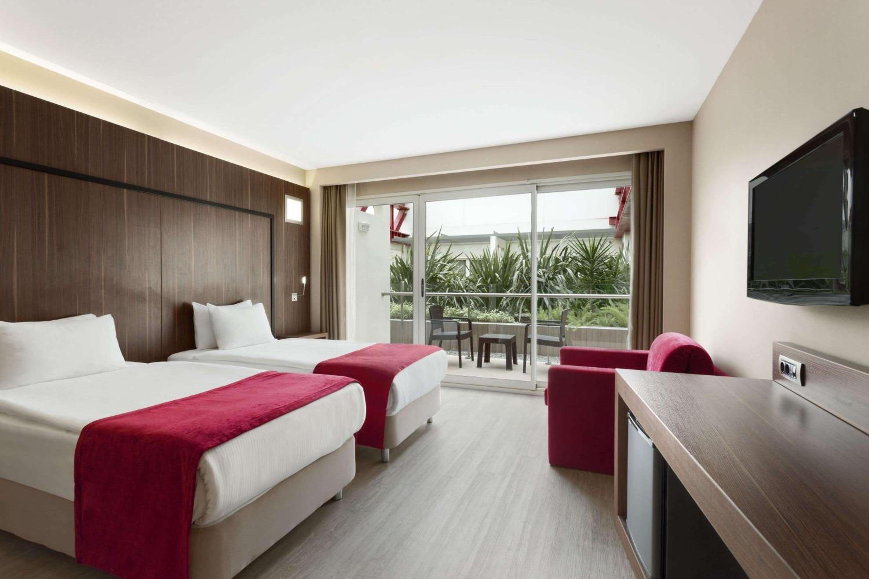 Ramada Encore by Wyndham İzmir - Image 30