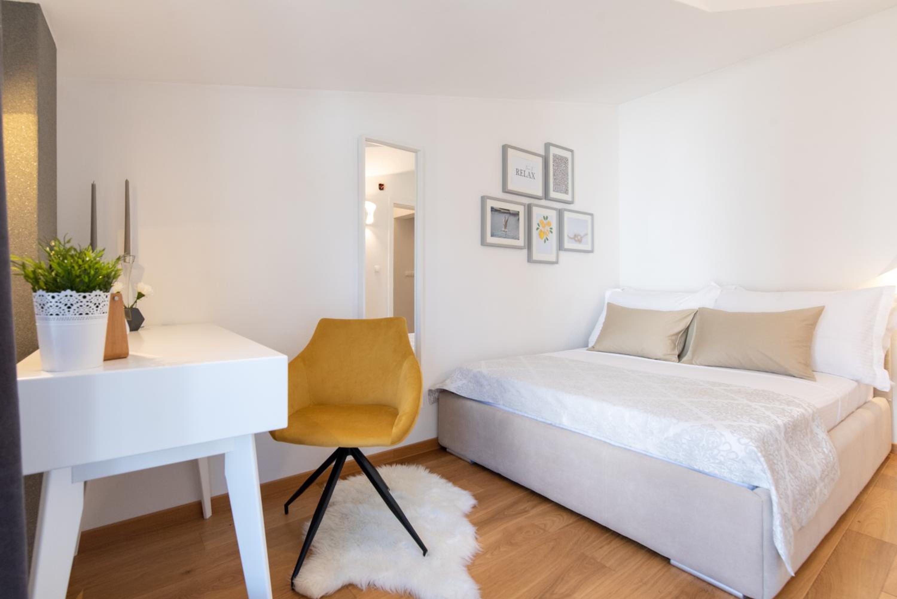 Photo 50