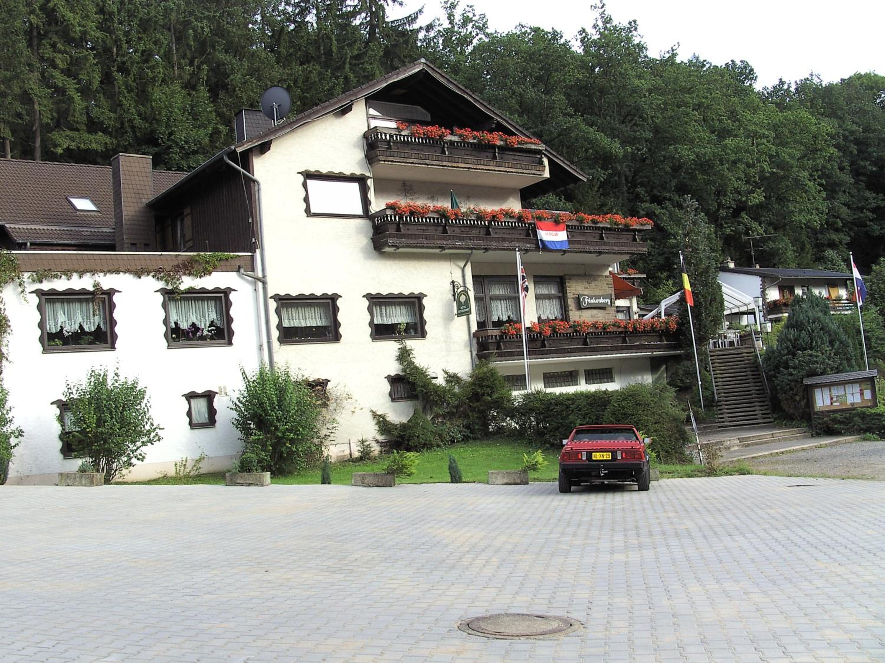 Photo 9