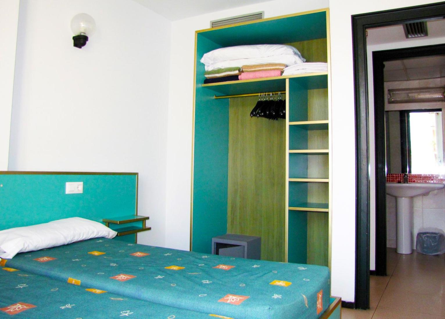 Apartments Lloret Sun — photo 36