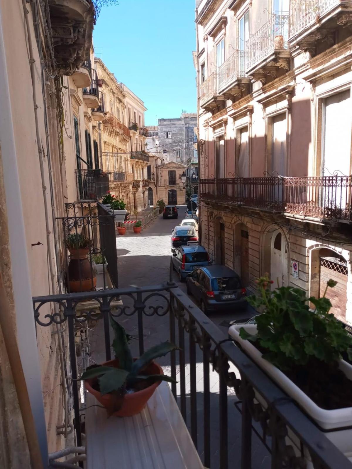 Ortigia Spartan House 1 photo 5