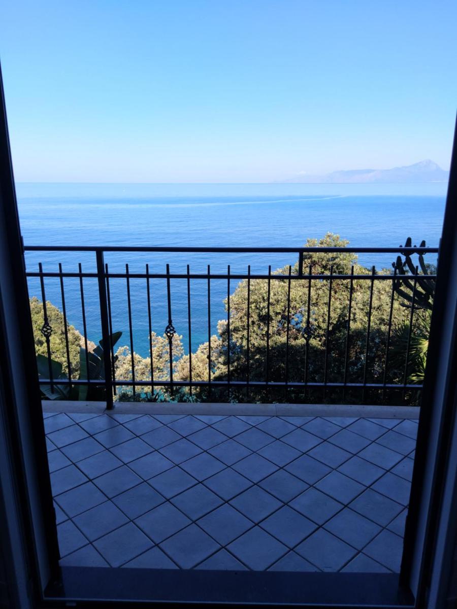 Judia Camere sul mare photo 4