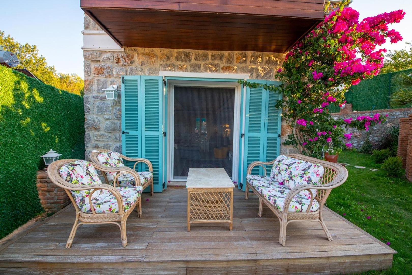 Villa Familia 2 Selimiye Daily Weekly Rentals