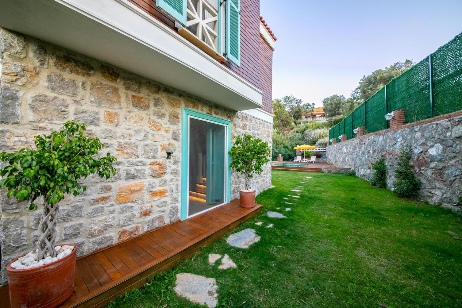 Villa Familia 2 Selimiye Daily Weekly Rentals