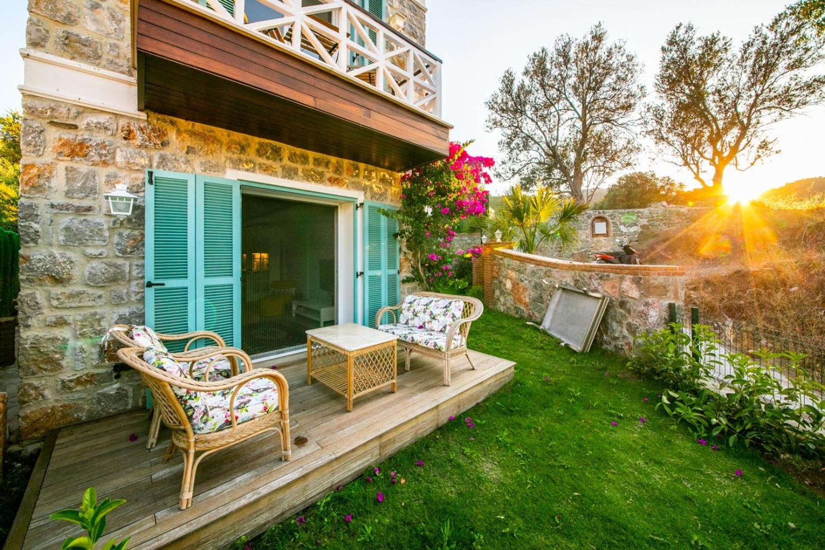 Villa Familia 2 Selimiye Daily Weekly Rentals