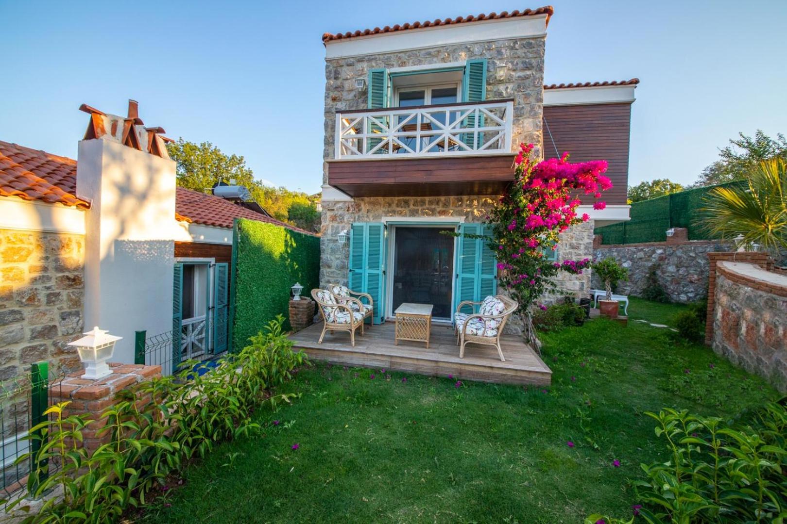 Villa Familia 2 Selimiye Daily Weekly Rentals