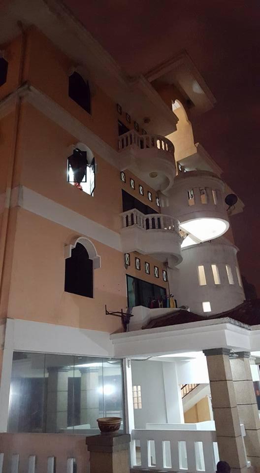 Omar's Place 2