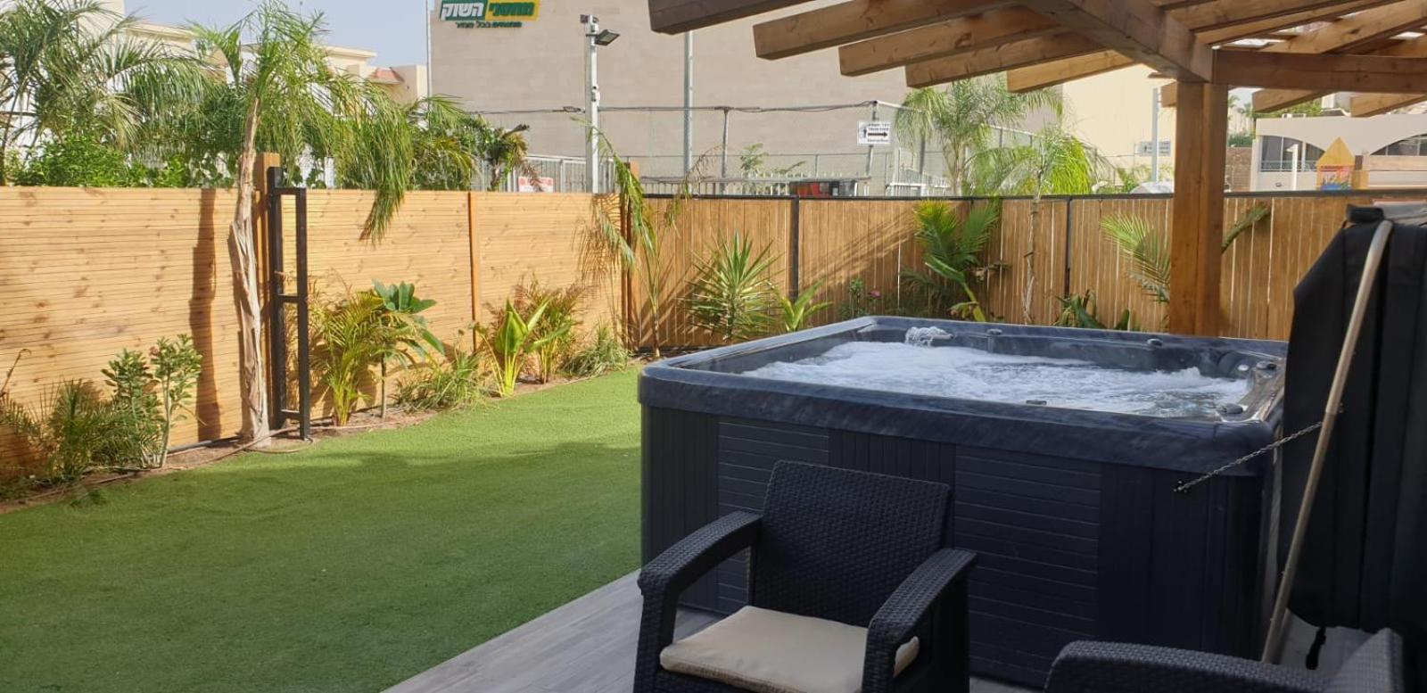 Avshalom Holiday Apartments view 2