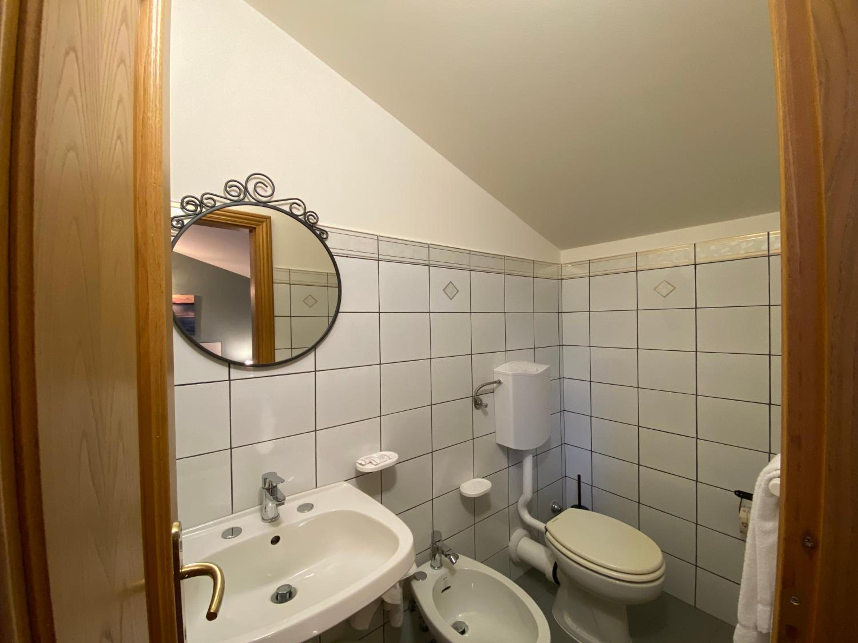 Photo 51