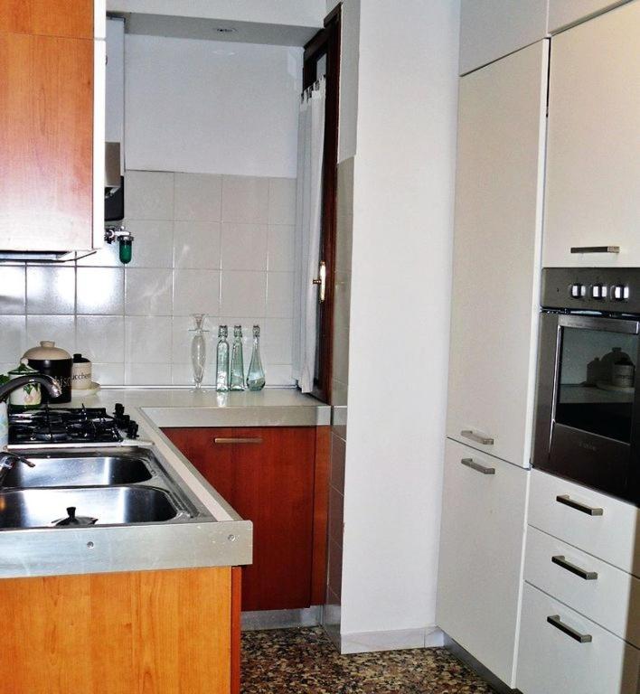 Cà Dolce en Venice — kitchen
