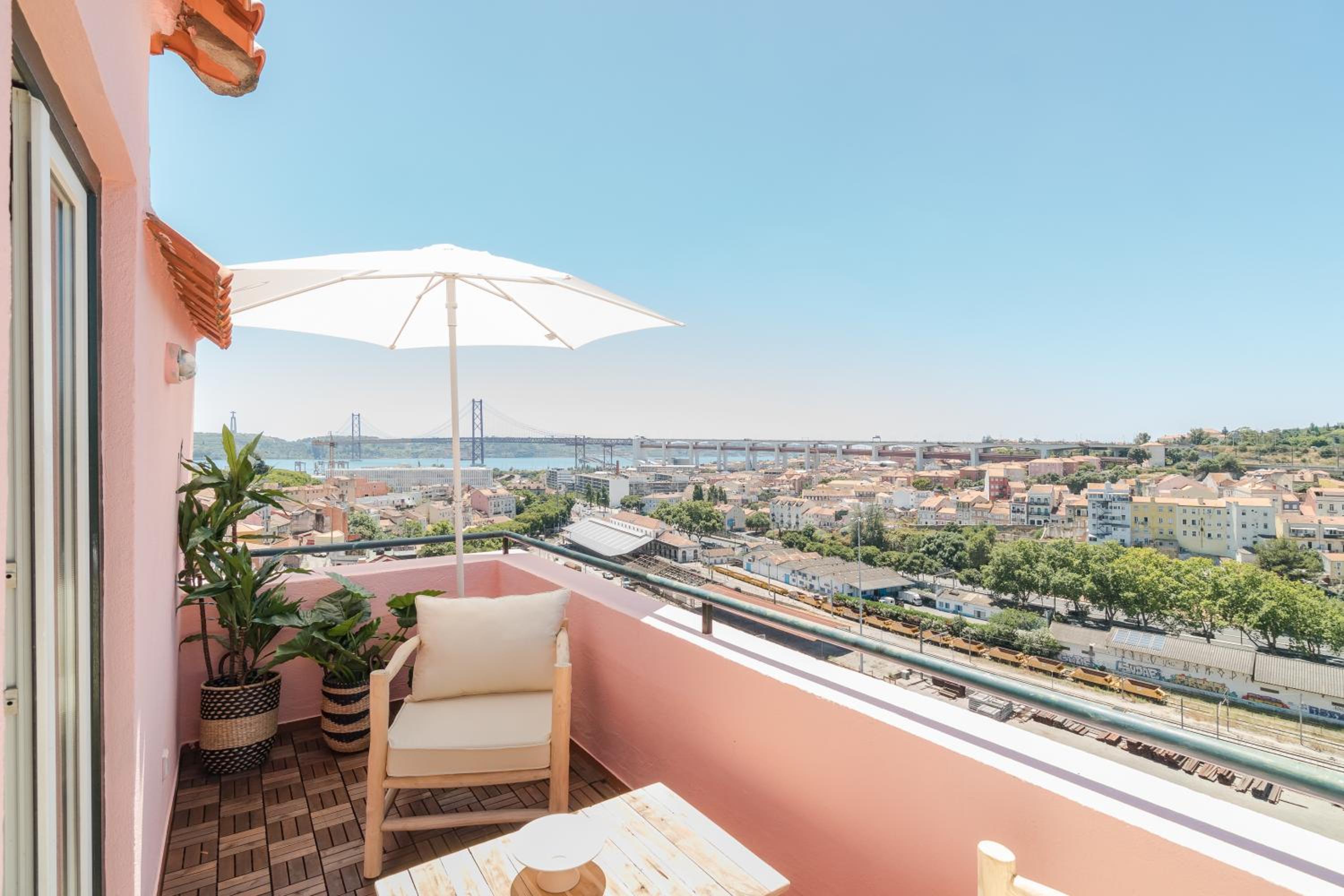 Casa Boma Lisboa - Unique Apartment With Private Balcony And Panoramic Bridge View - Alcantara IV view 4