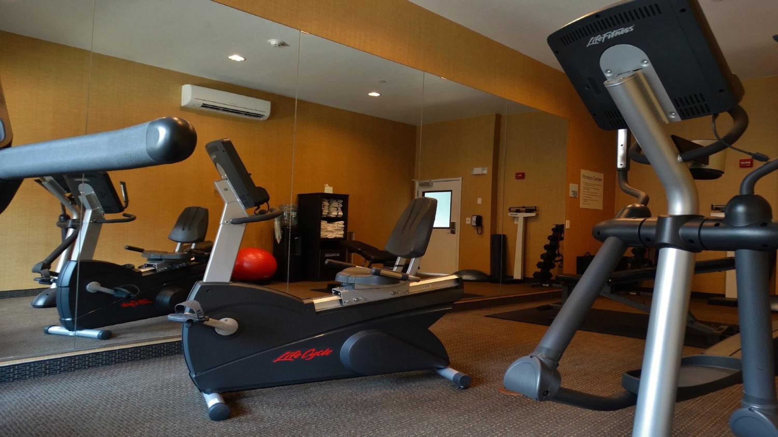 Montgomery Vacations - Holiday Inn Express and Suites Montgomery, an IHG Hotel - Property Image 4