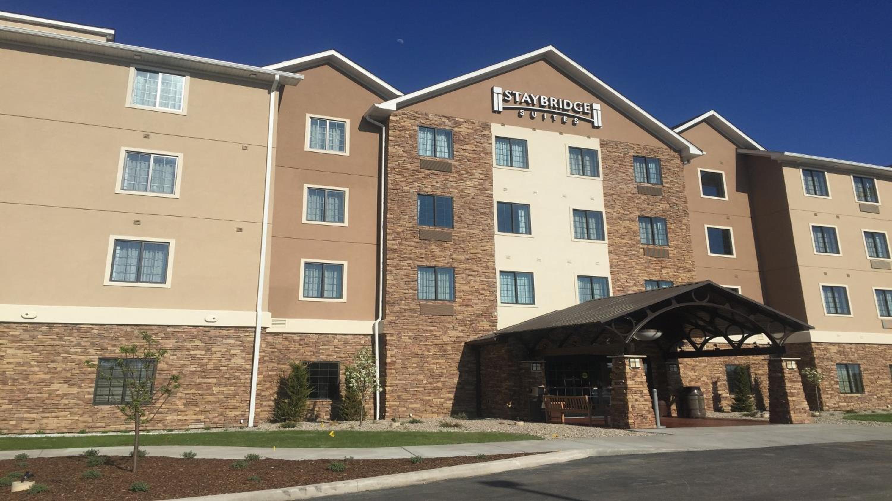 Hotel Staybridge Suites Merrillville, an IHG Hotel - Image 1