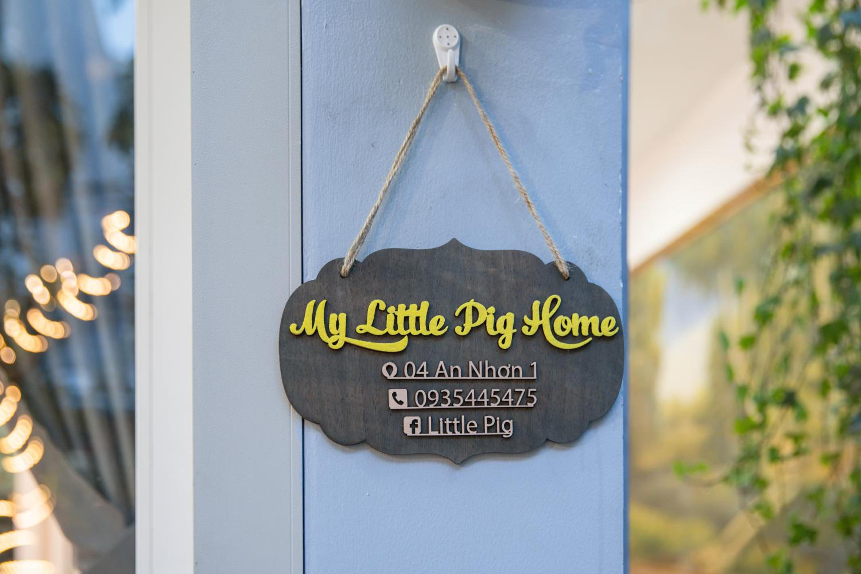 My Little Pig home view 2