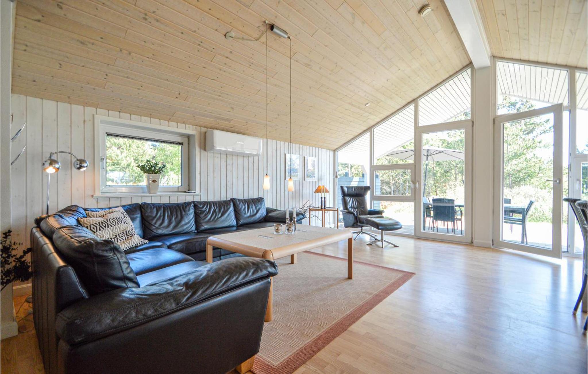 Pet Friendly Home In Rømø With Kitchen