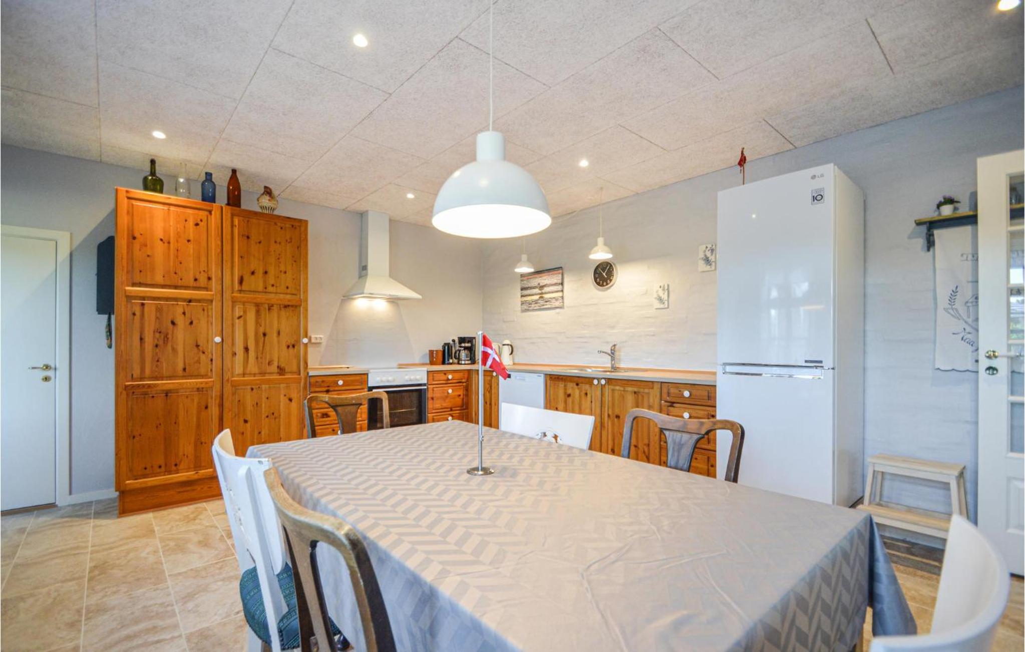 Lovely Home In Rømø With Kitchen