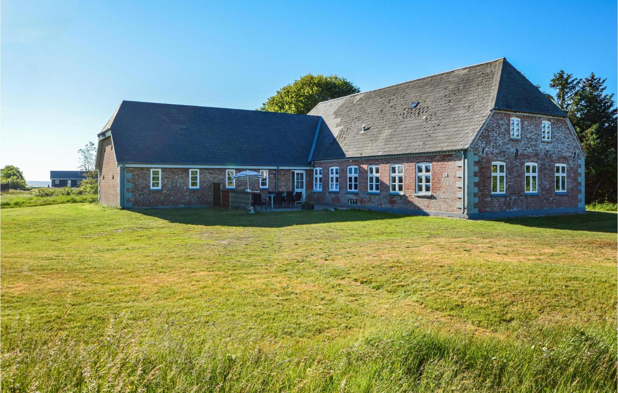 Lovely Home In Rømø With Kitchen