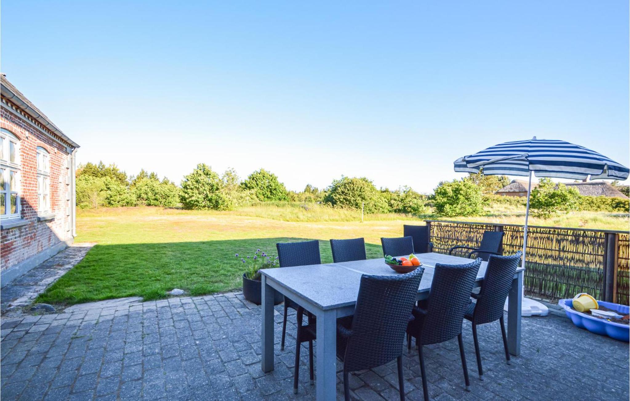 Lovely Home In Rømø With Kitchen