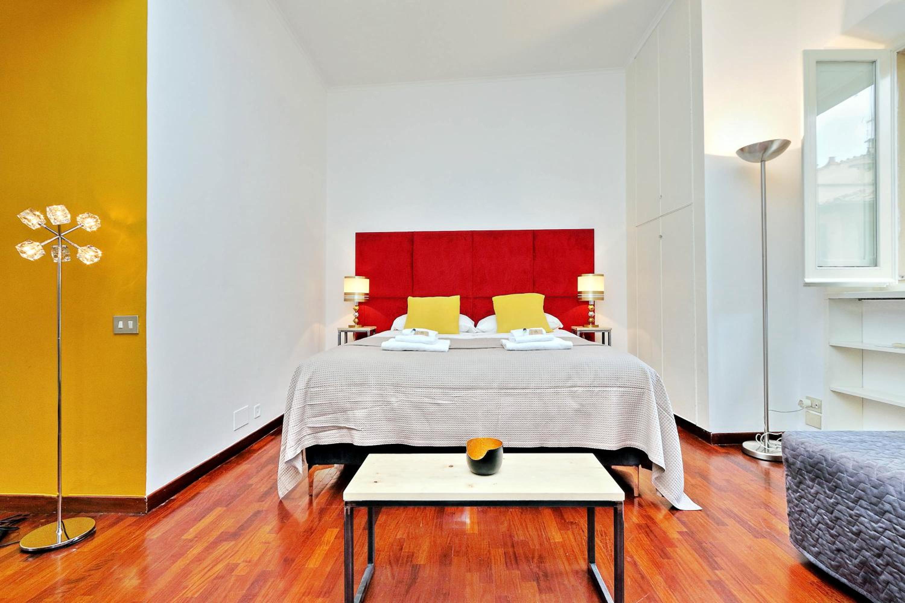 Smart Lodgings Sky
