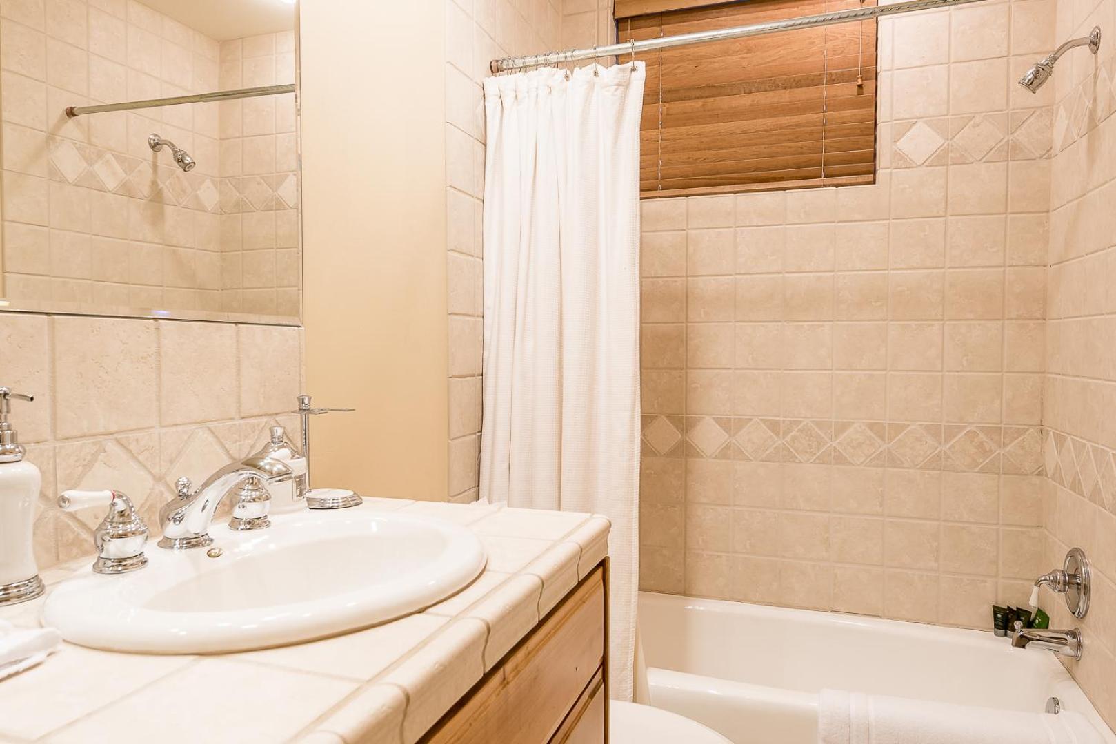 Ketchum Vacations - Westridge Condo 27 - Property Image 2