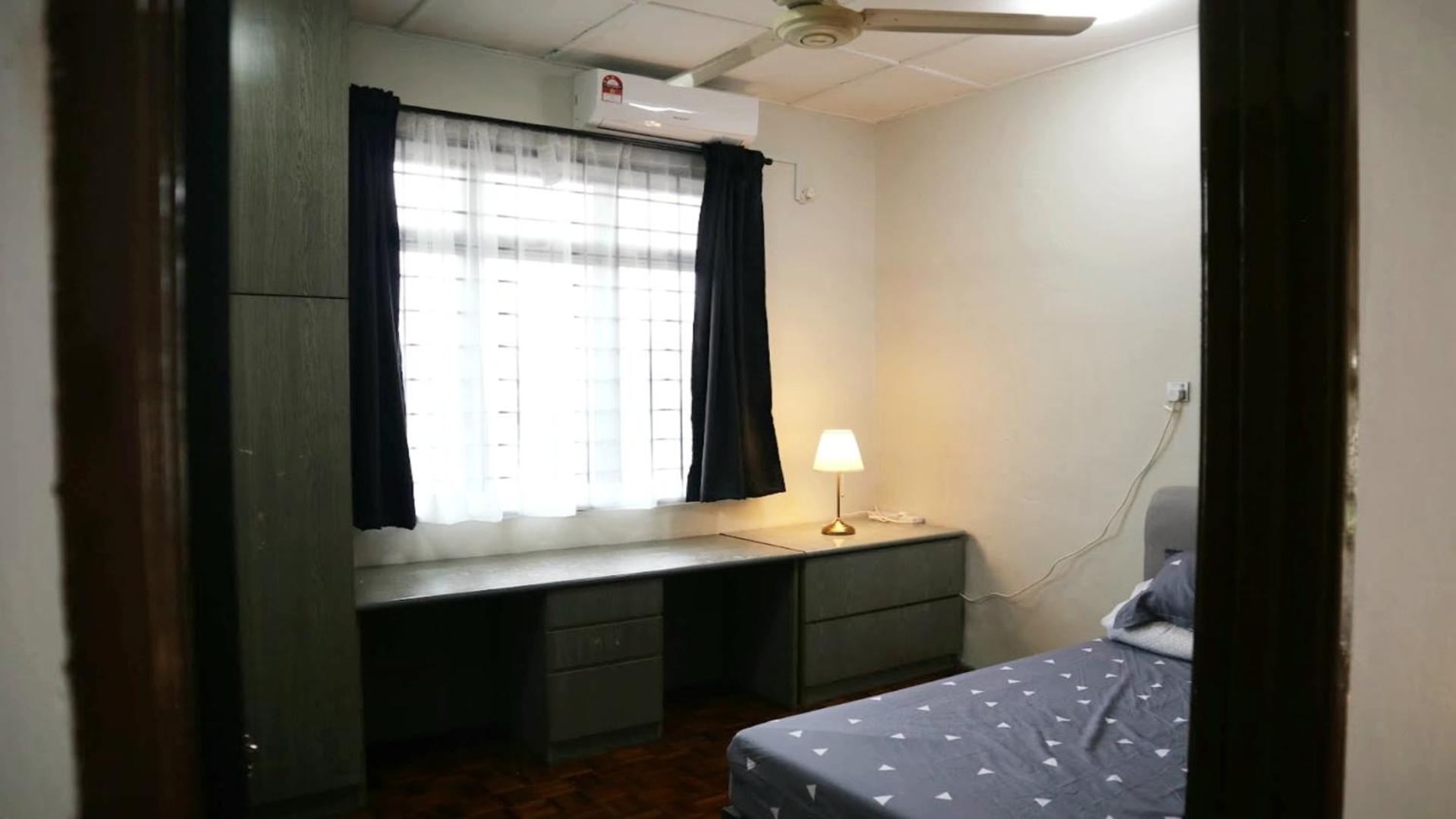 EZ Mansion @JB City