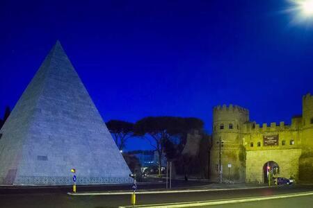 Testaccio historic house photo 2