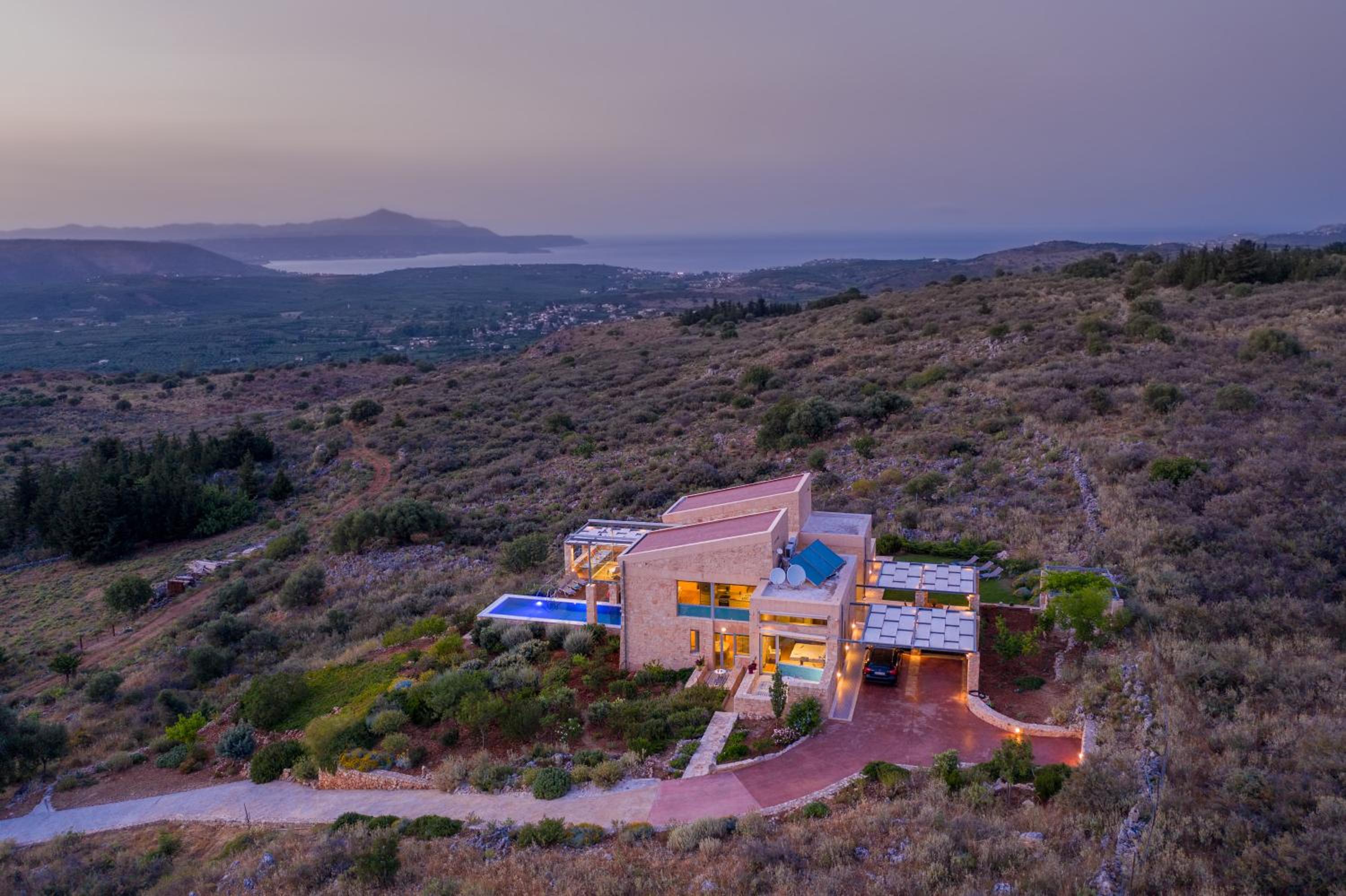 Kaminia Villa