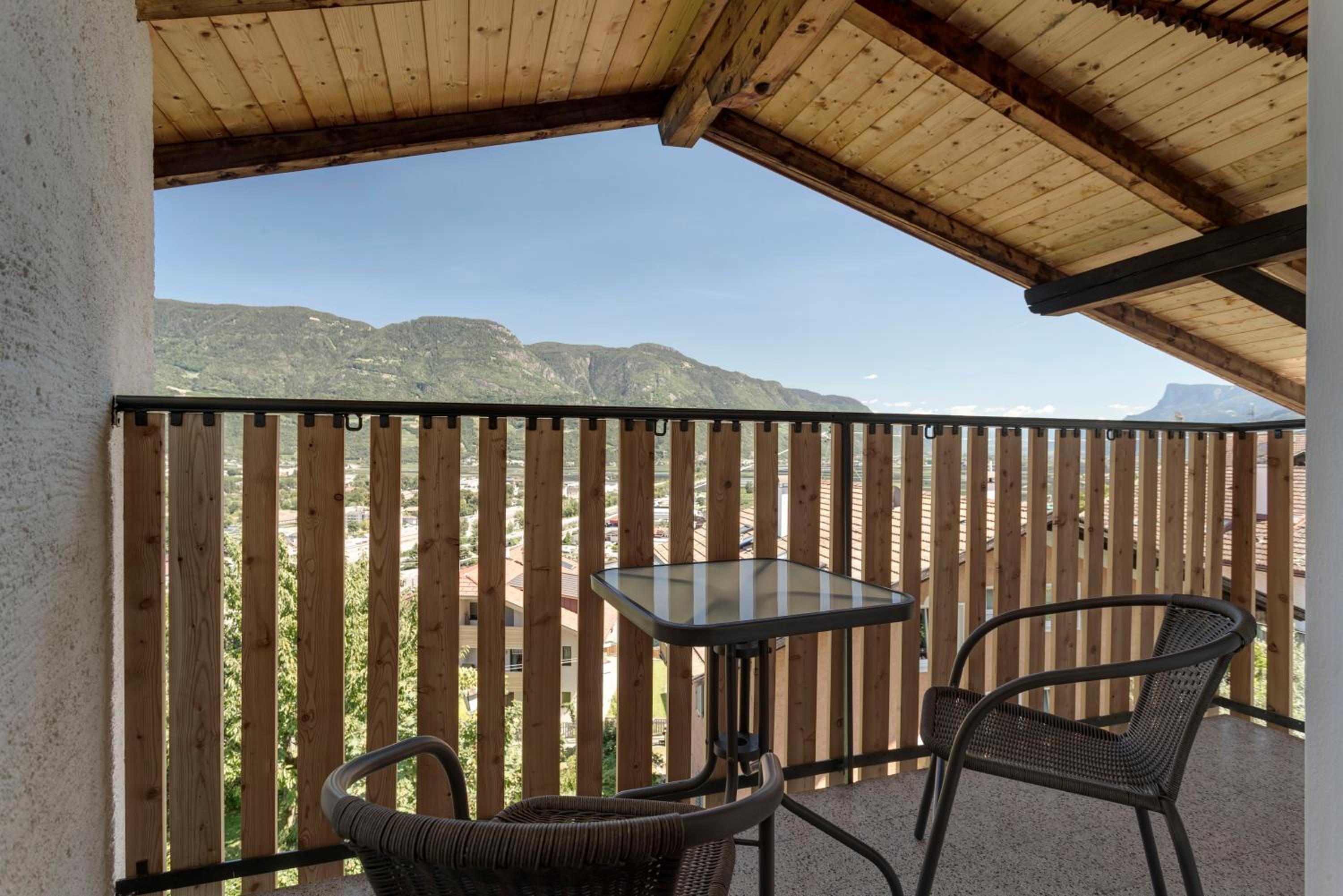 MeranoView Apartments