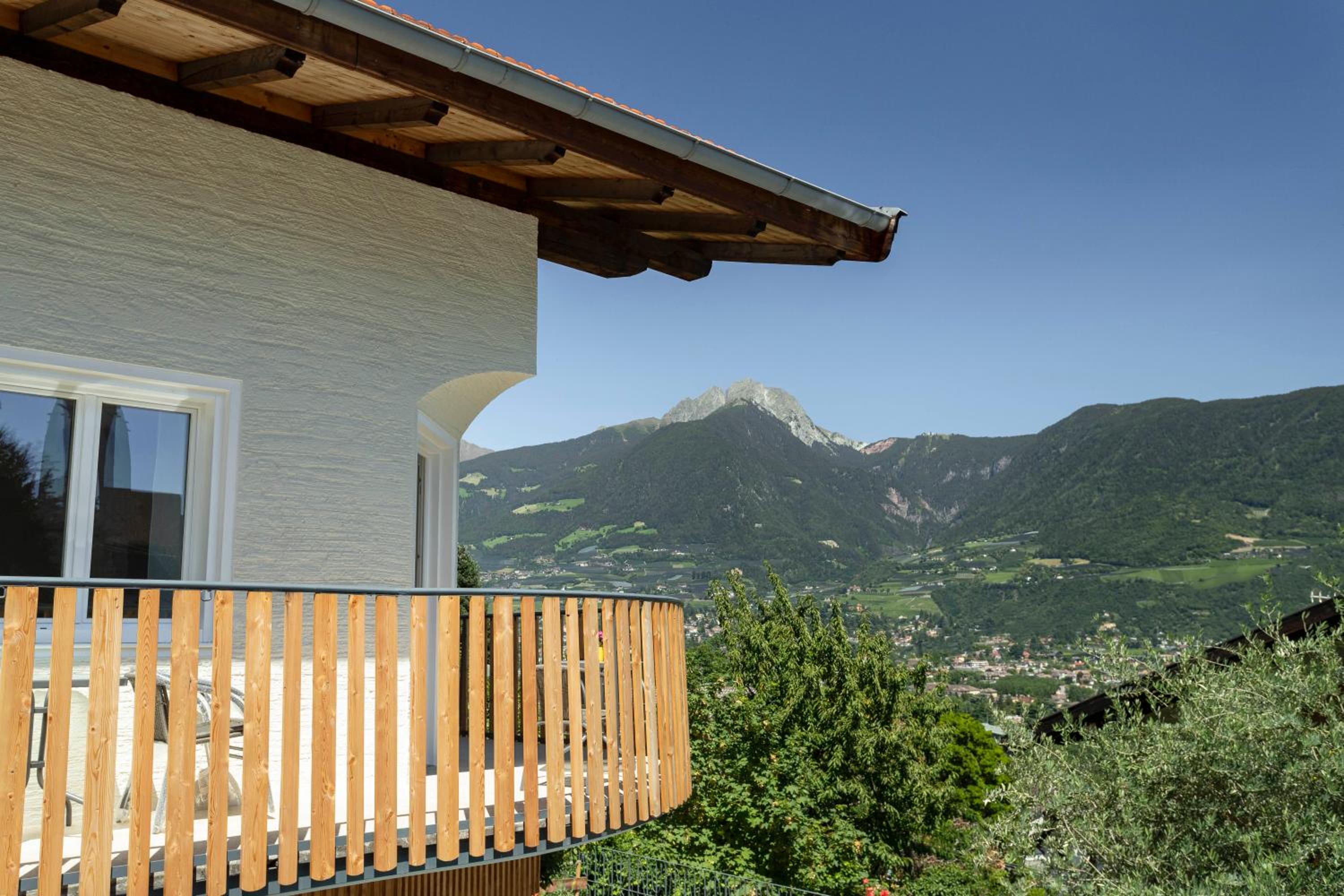 MeranoView Apartments