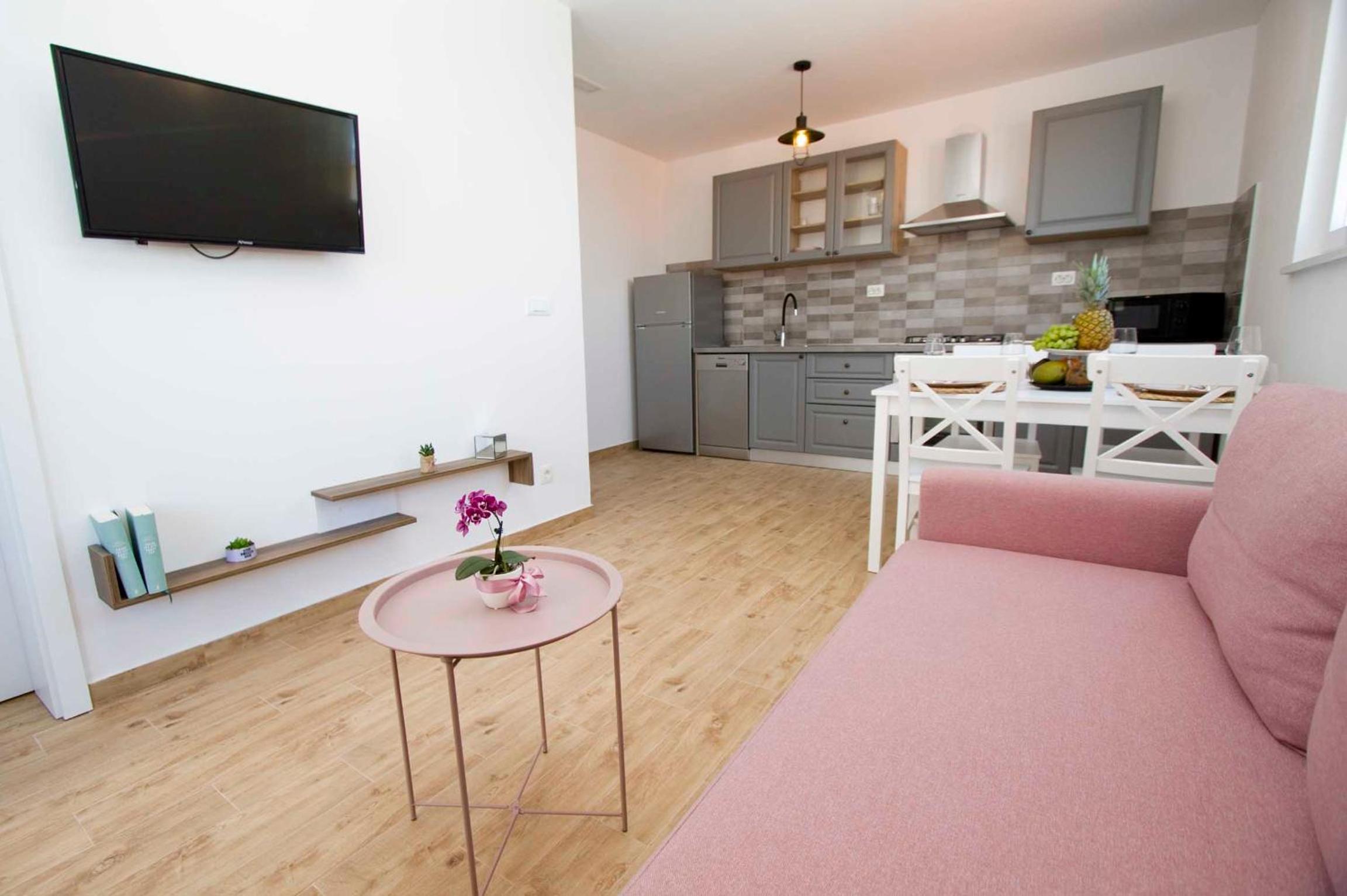 Apartmani Rustica view 3