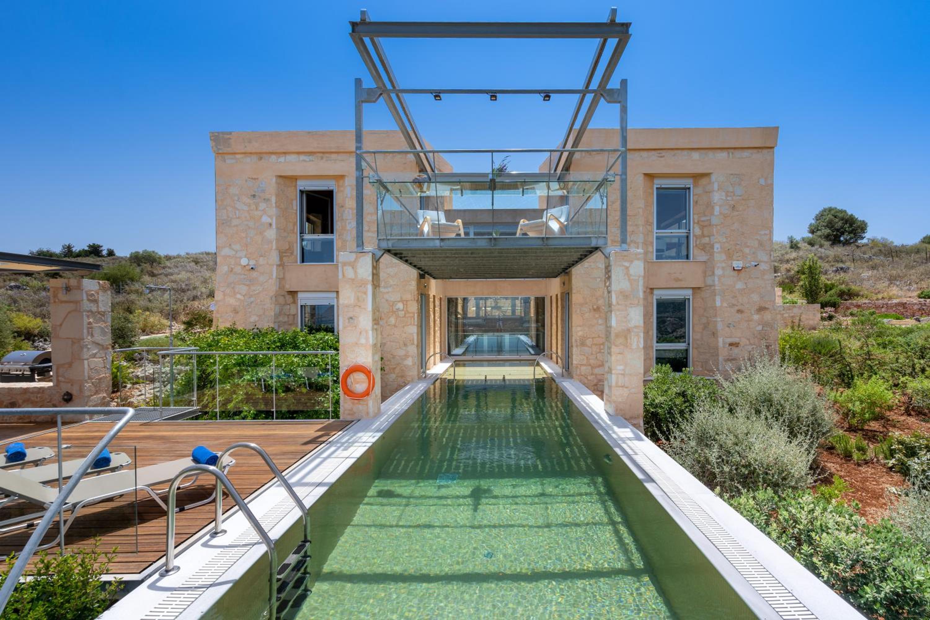 Kaminia Villa