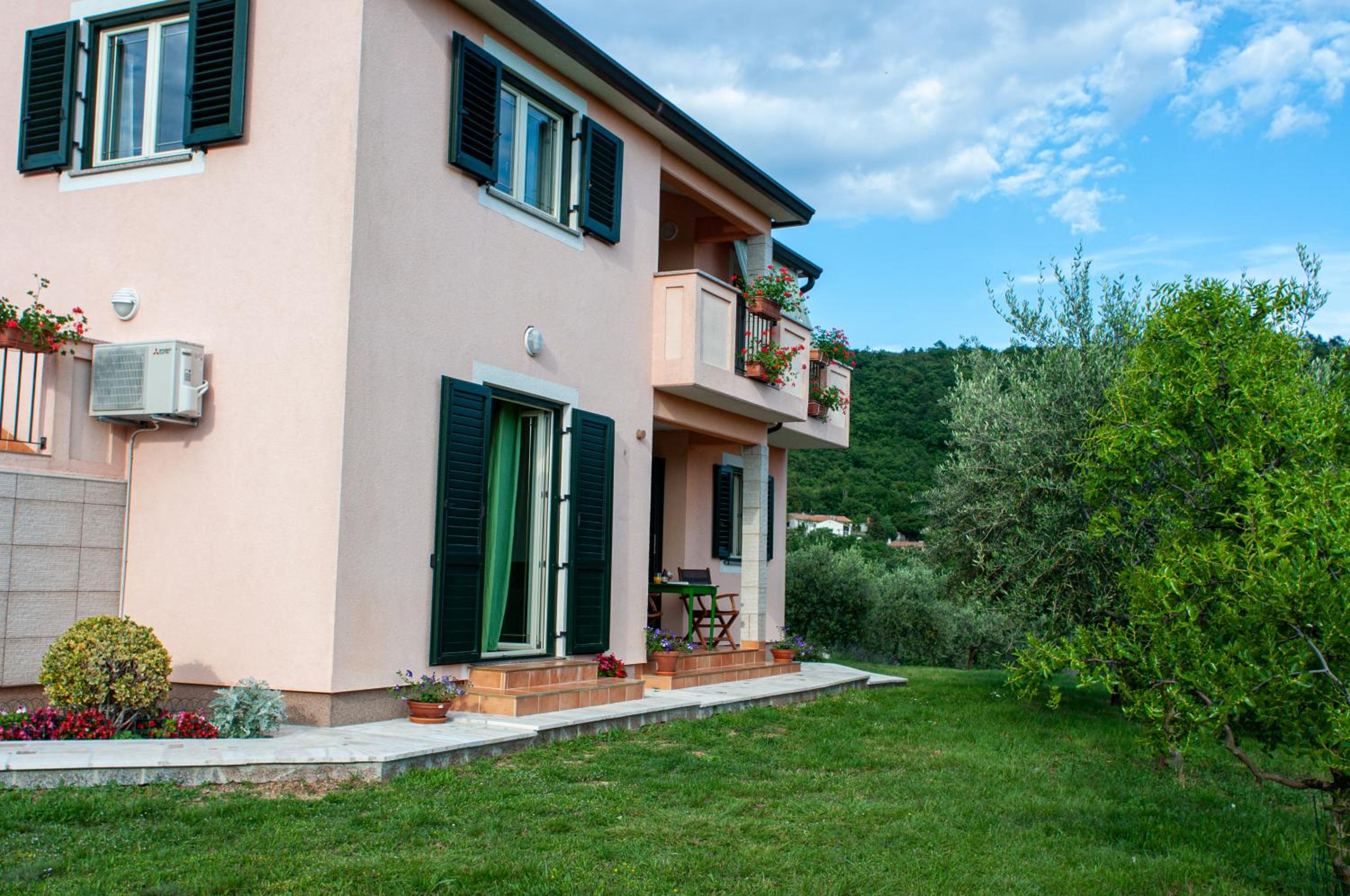Apartment Lavandula view 3