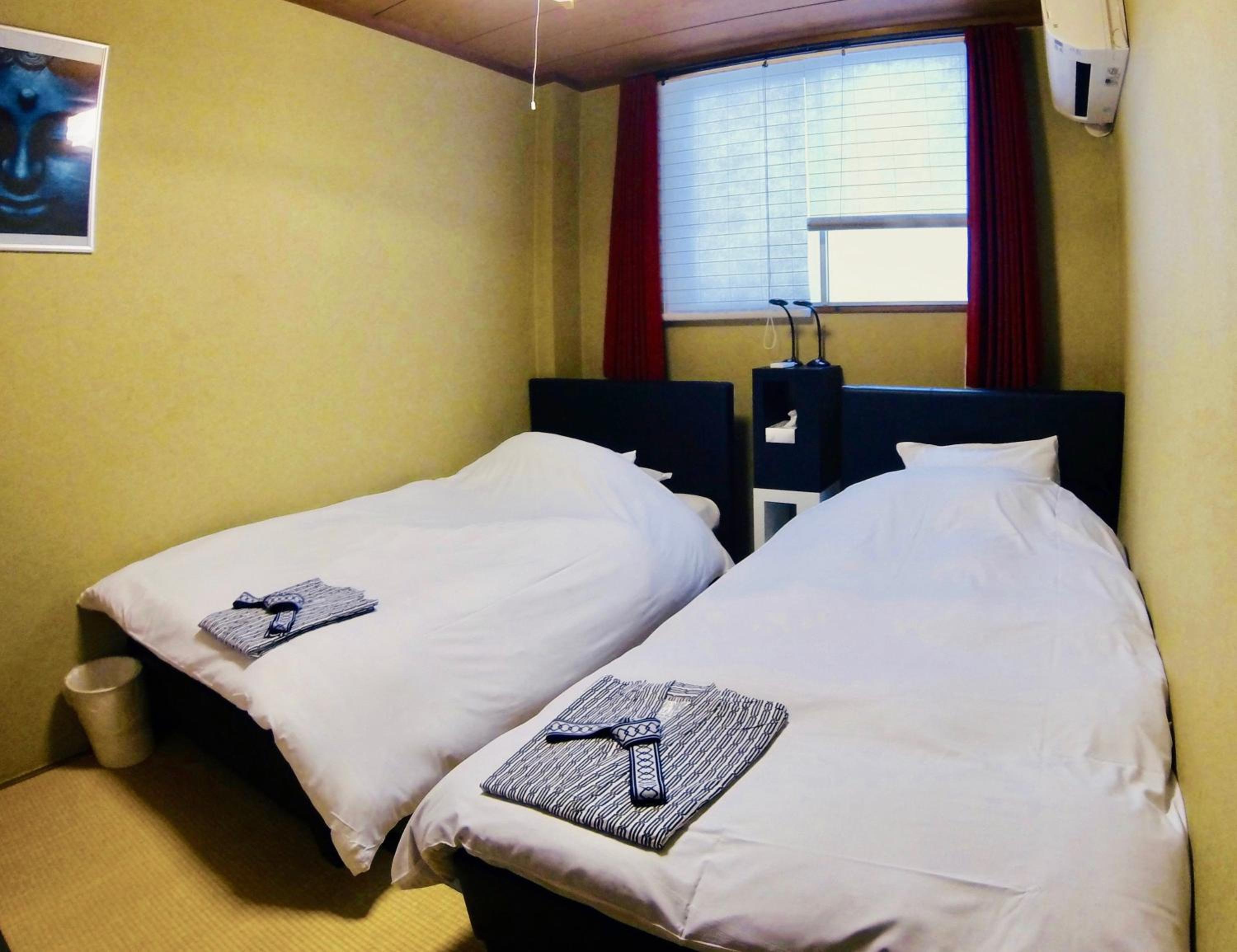 Uno Port Inn