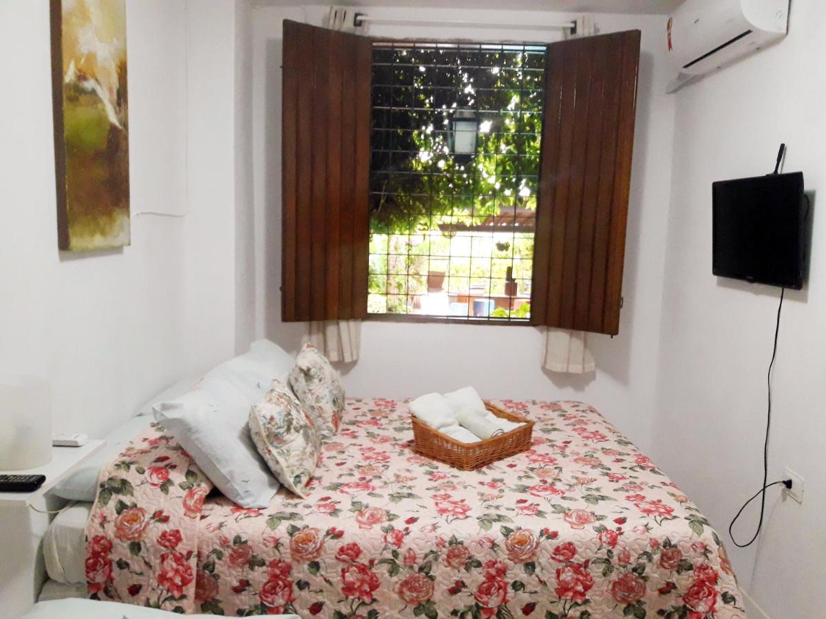Hostel da 13 e Suítes view 4