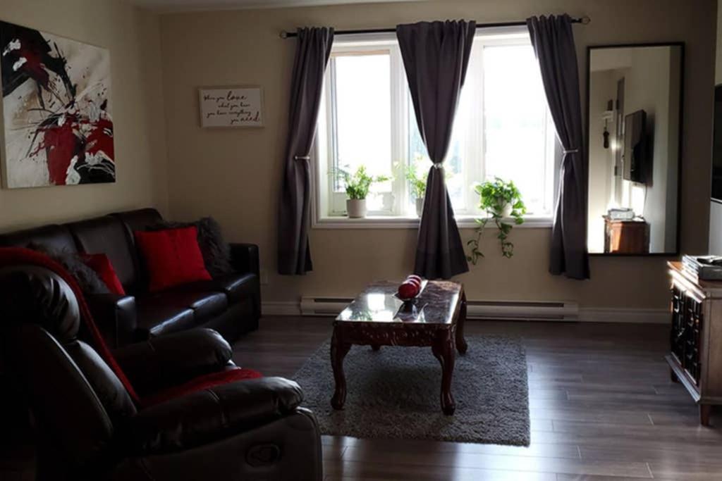 2-Bedroom Apartment Sweet #2 by Amazing Property Rentals view 3