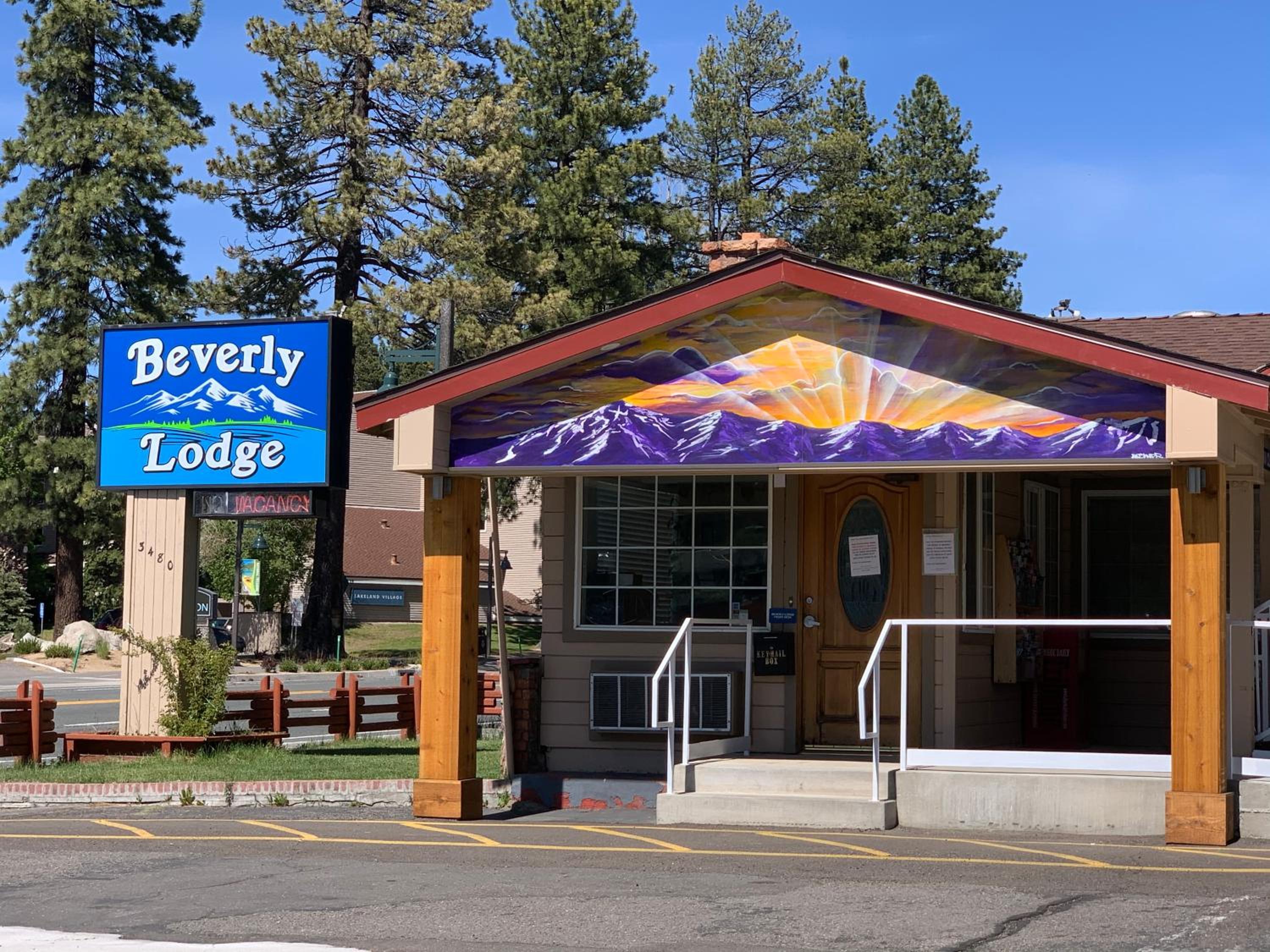 Lake Tahoe Vacations - Beverly Lodge - Property Image 18